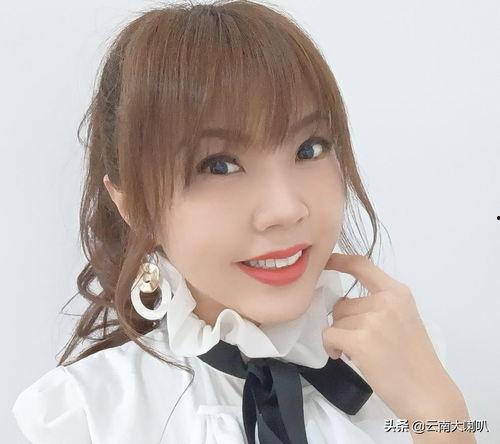 娱乐吃瓜女艺人红后,揭秘娱乐圈吃瓜女艺人崛起之路